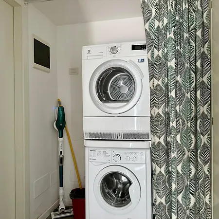 Oasis In The City- Private Garden ミラノ