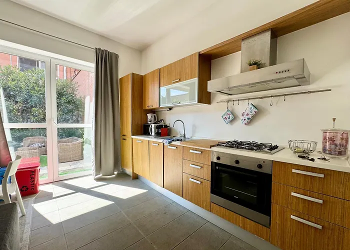 Oasis In The City- Private Garden *